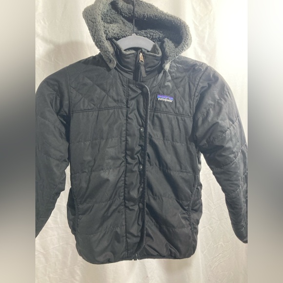Patagonia Girls Reversible Black Gray Fleece Puffer Jacket S (7-8) - Picture 1 of 6